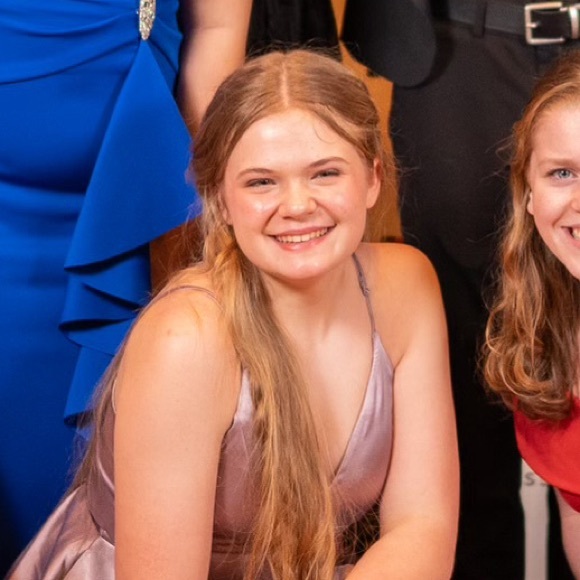 Meet your Posher, Emmie - Picture 2 of 5